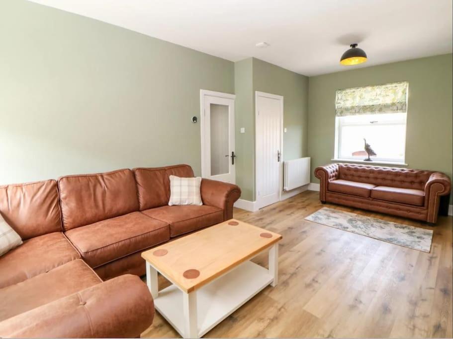 Stony Middleton Babbling Brook Cottage מראה חיצוני תמונה
